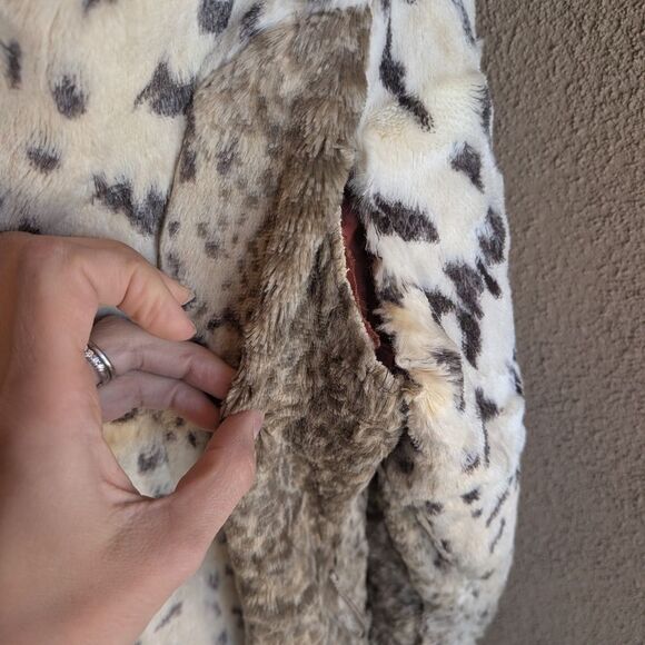 Leopard Print Faux Fur Coat - Picture 5 of 5